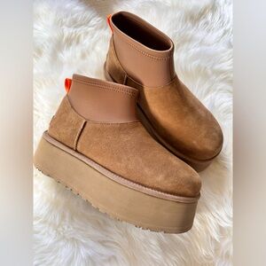 UGG CLASSIC MINI DIPPER
